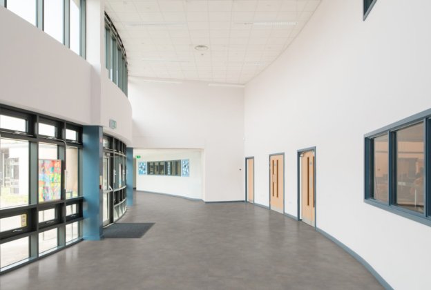 LVT SPC Vinüülparkett Essentials RIGID CORE 5,2mm Rockefeller – Tile RC5552TL23609 hall_3