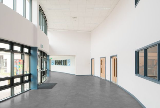 LVT SPC Vinüülparkett Essentials RIGID CORE 5,2mm Empire – Tile RC5552TL23607 hall _3